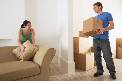 Local van service for a flat move near Clapham Common